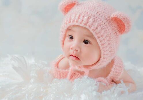 2023女?huà)雰杭榈拿执笕钚掳? /></a>女?huà)雰菏歉改傅恼粕厦髦?，?dāng)然應(yīng)該起一個(gè)吉祥的名字。名字是一個(gè)人的代號(hào)，在使用場(chǎng)景上，可能別人利用的情況還多些。所以，女?huà)雰旱拿忠茫?，要給人以好感。這就需要在選擇漢字的時(shí)候，選擇一些吉祥的字眼...</div>
			        &nbsp;<span id="ctl00_ContentPlaceHolder1_subjectList_dgNews_ctl12_Label1" style="color:Green;font-size:10pt;">2023/2/20 15:27:33</span>
			        <div style="height:5px; font-size:5px">&nbsp;</div>
			        <hr width="99%" style="text-align:center; border-style:dotted; border-width:0px; height:1px;" />
			        <div style="height:5px; font-size:5px">&nbsp;</div>
			    </div>
		        </td>
	</tr>
</table>
<br />
<center>
<span id="ctl00_ContentPlaceHolder1_subjectList_lbPages" style="font-weight:bold;">頁(yè)碼：<a class=