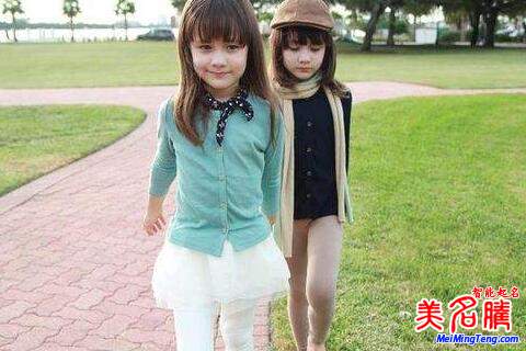 雙胞胎男孩起名:名字影響寶寶一生