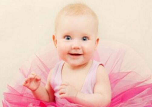 2025女?huà)雰鹤蠲赖拿执笕? /></a>女?huà)雰浩鹈?，要和女性在人們心目中的形象一樣，美麗而又可?ài)。人們說(shuō)，女?huà)雰菏巧仙n帶給人類的禮物，大家都喜歡，所以，在給女?huà)雰浩鹈謺r(shí)，可以考慮以一些美好美麗的字詞來(lái)構(gòu)思。名字是用來(lái)大家讀寫(xiě)聽(tīng)說(shuō)的，難免...</div>
			        &nbsp;<span id="ctl00_ContentPlaceHolder1_subjectList_dgNews_ctl11_Label1" style="color:Green;font-size:10pt;">2024/8/2 17:12:41</span>
			        <div style="height:5px; font-size:5px">&nbsp;</div>
			        <hr width="99%" style="text-align:center; border-style:dotted; border-width:0px; height:1px;" />
			        <div style="height:5px; font-size:5px">&nbsp;</div>
			    </div>
		        </td>
	</tr><tr style="border-width:0px;">
		<td valign="top">
		        <div style="padding-left:3px; padding-right:3px;line-height:180%">
			        &nbsp;<h3 style="padding:0px;margin:0px;display:inline;"><a id="ctl00_ContentPlaceHolder1_subjectList_dgNews_ctl12_HyperLink1" class="headline" href="/subject/qimingdaquan/nvhaiqiming/s.aspx?newsid=17362" target="_blank">2024女?huà)雰汗诺浼执笕?/a></h3>
			        
			        &nbsp;&nbsp;<span style="color:Red;font-size:8pt;"></span>
			        <br />
			        <div style="padding-top:1px; width:95%; padding-left:8px; line-height:180%;color:#2f2f2f;font-size:14px;" ><a href=